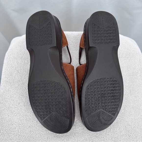 Connie Shelly Leather Shoe Sandal 10B Womens Brown Open Toe Slip On - Picture 7 of 9